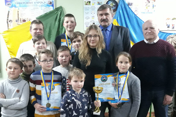 Командний Кубок Київщини з шахів серед юнаків та дівчат